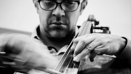 Círculo Colombiano de Música Contemporánea - Diego García Castro, violonchelo, Colombia 